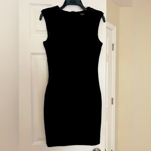 Bebe! Black sexy dress! Snatches the waist! 🔥🔥🔥